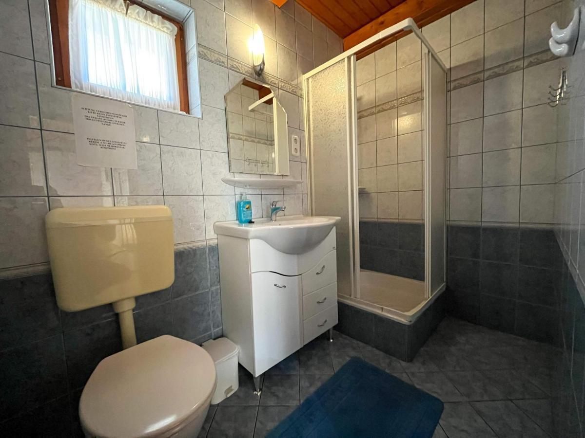 Magyar Apartmanhazak I-Iii. 佐洛卡罗斯 外观 照片