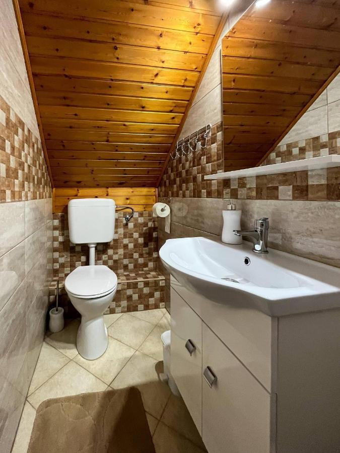 Magyar Apartmanhazak I-Iii. 佐洛卡罗斯 外观 照片