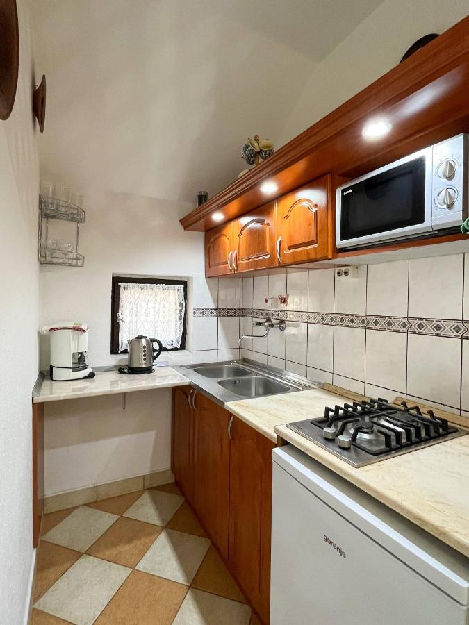 Magyar Apartmanhazak I-Iii. 佐洛卡罗斯 外观 照片