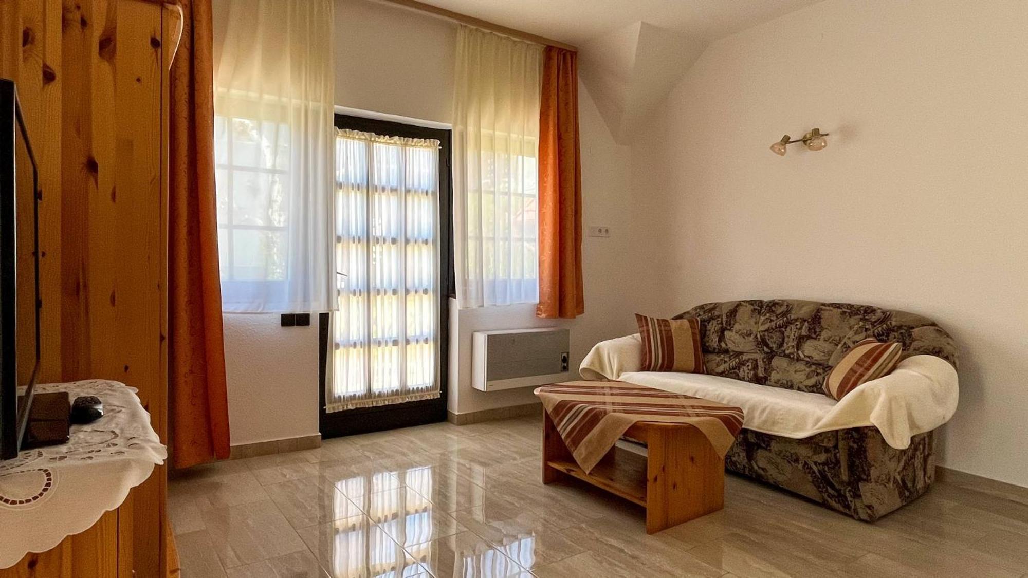 Magyar Apartmanhazak I-Iii. 佐洛卡罗斯 客房 照片